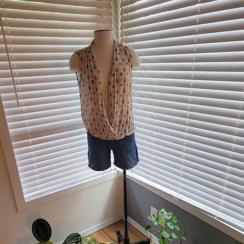 Zarawomen size xs open dressy tank